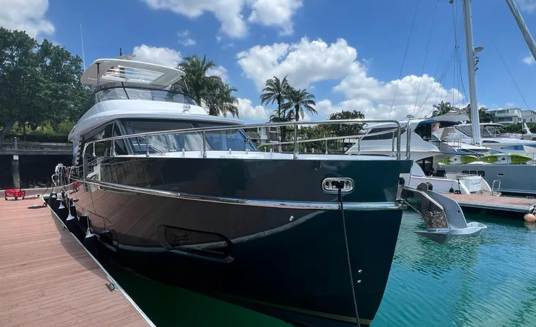 AZIMUT MAGELLANO 60