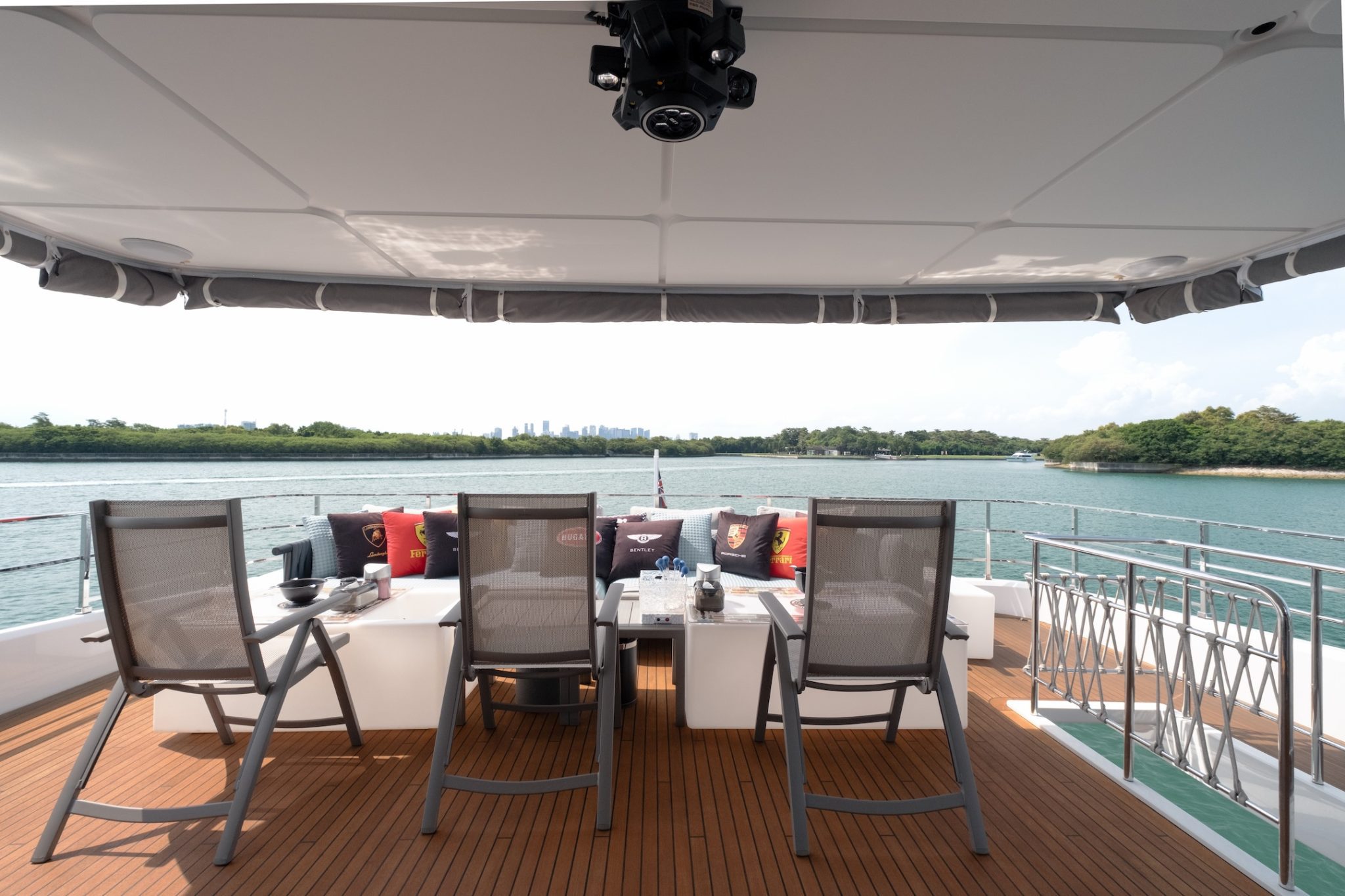 UpperDeckAft